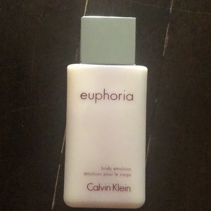 Calvin Klein Euphoria Body Emulsion